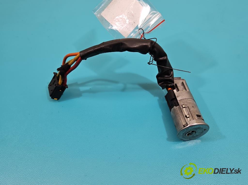 Renault Clio II 1998-2012 1,2.0 16V 75 HP manual 55 kW 1149 cm3 5- Spínačka  (Spínacia skrinka)