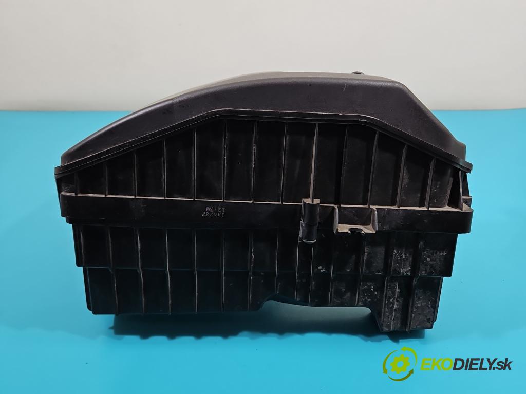 Renault Clio II 1998-2012 1,2.0 16V 75 hp manual 55 kW 1149 cm3 5- obal filtra vzduchu 8200517765 (Kryty filtrů)