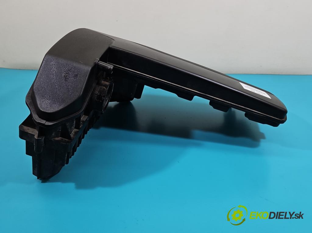 Renault Clio II 1998-2012 1,2.0 16V 75 hp manual 55 kW 1149 cm3 5- obal filtra vzduchu 8200517765 (Kryty filtrů)