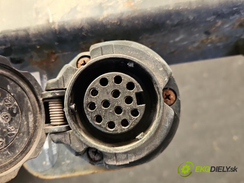 Mercedes A W168 1997-2004 1.6 102 hp manual 75 kW 1598 cm3 5- oko tažné A1683100037 (Tažná zařízení)