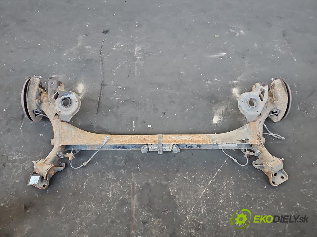 Peugeot 308 I 2007-2013 1.6 16V 120 hp manual 88 kW 1598 cm3 5- zadní výztuha  (Výztuhy zadní)