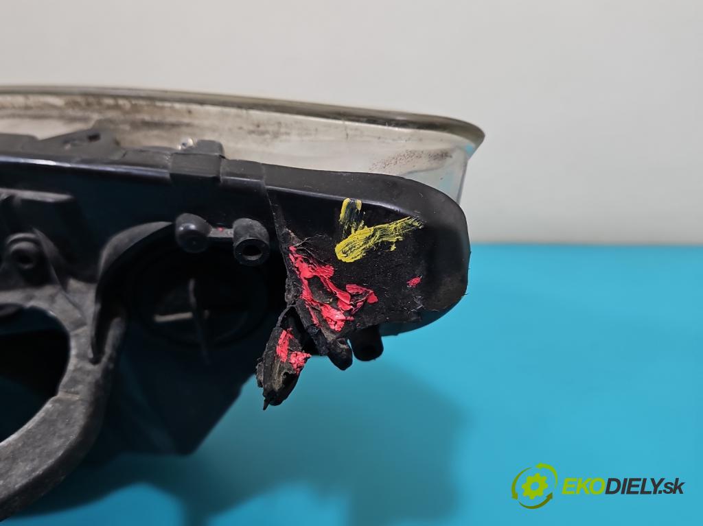 Peugeot 308 I 2007-2013 1.6 16V 120 HP manual 88 kW 1598 cm3 5- Reflektor: pravý 9656162480 (Svetlo predné pravé)