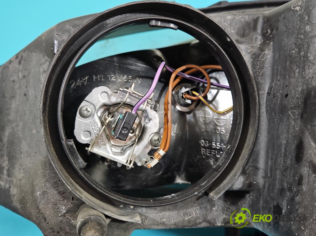 Renault Megane I 1995-2003 1.6 16V 107 HP manual 79 kW 1598 cm3 5- Reflektor: pravý  (Svetlo predné pravé)