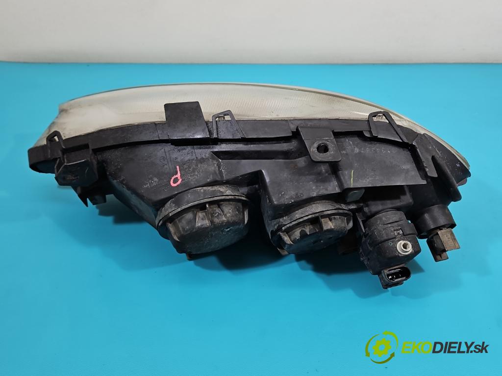 Renault Megane I 1995-2003 1.6 16V 107 HP manual 79 kW 1598 cm3 5- Reflektor: pravý  (Svetlo predné pravé)