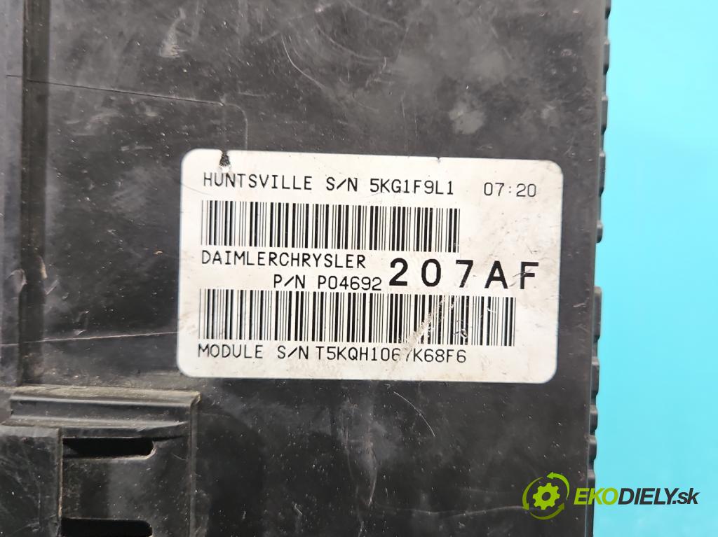 Dodge Caliber 1.8 16V 150 hp manual 110 kW 1798 cm3 5- skříňka pojistková P04692207AF (Pojistkové skříňky)