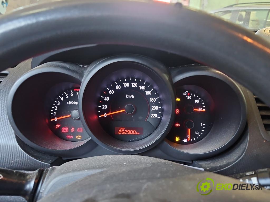 Kia Soul I 2008-2013 1.6 16V 126 HP manual 92,7 kW 1591 cm3 5- prístrojovka/ budíky  (Prístrojová doska, displej)