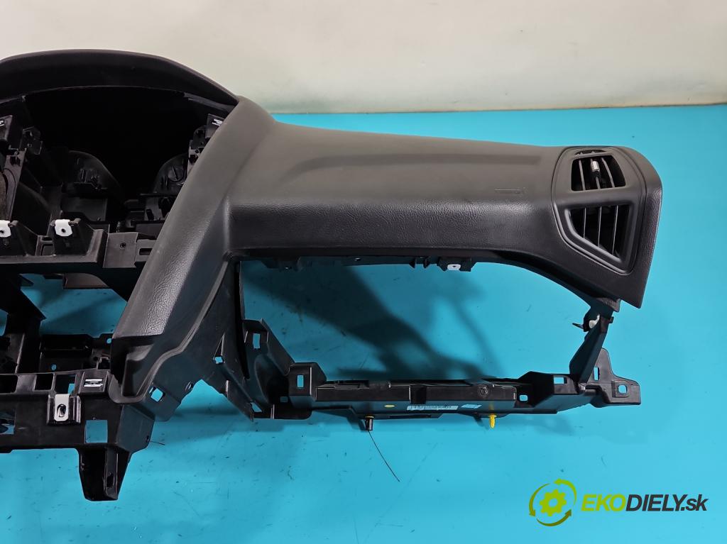 Ford Focus Mk3 2010-2018 1.0 ECOBOOST: 101 HP manual 74 kW 998 cm3 5- kokpit,pristrojová doska rozdeľovacia