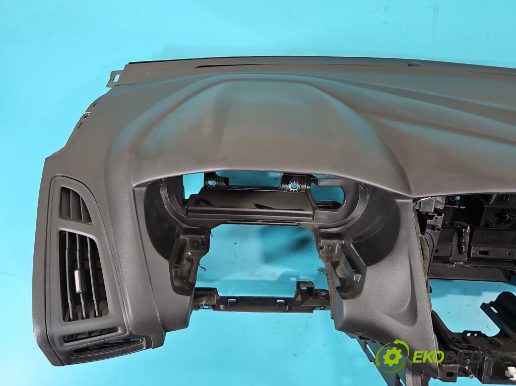 Ford Focus Mk3 2010-2018 1.0 ECOBOOST: 101 HP manual 74 kW 998 cm3 5- kokpit,pristrojová doska rozdeľovacia