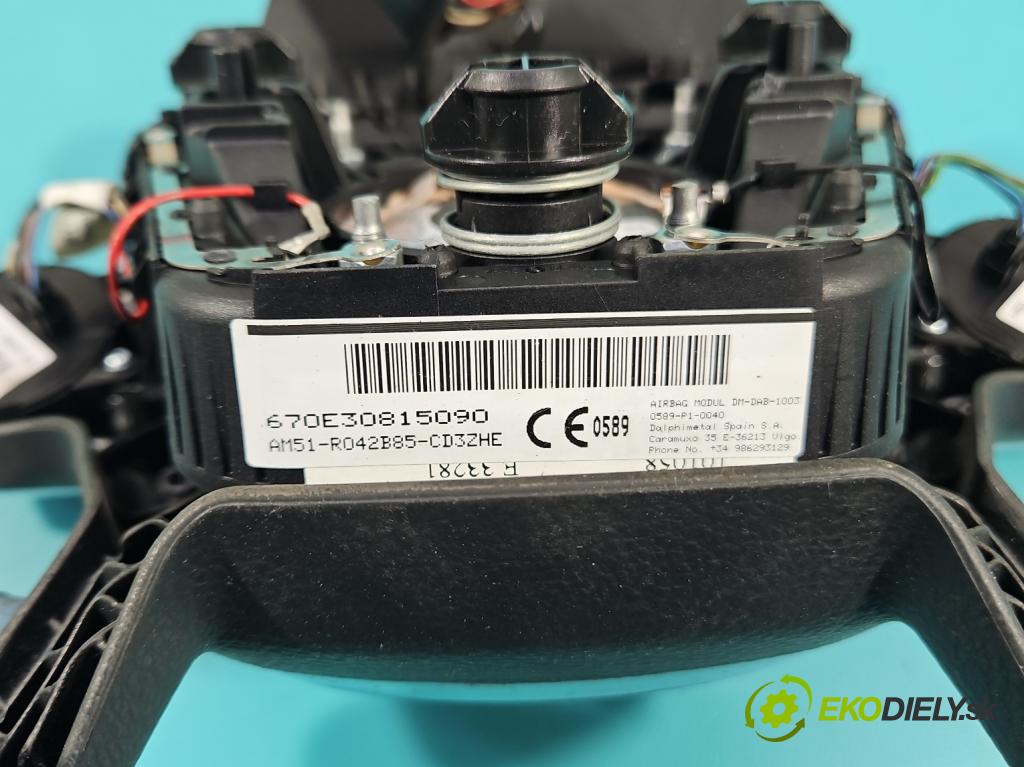 Ford Focus Mk3 2010-2018 1.0 ECOBOOST: 101 HP manual 74 kW 998 cm3 5- airbag vzduch: Řidiči: AM51-R042B85-CD3ZHE (Airbag)