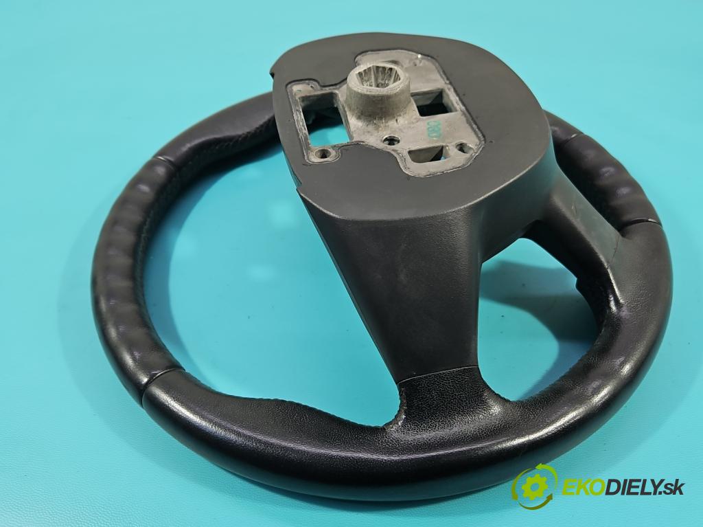 Ford Focus Mk3 2010-2018 1.0 ECOBOOST: 101 HP manual 74 kW 998 cm3 5- volant  (Volant)