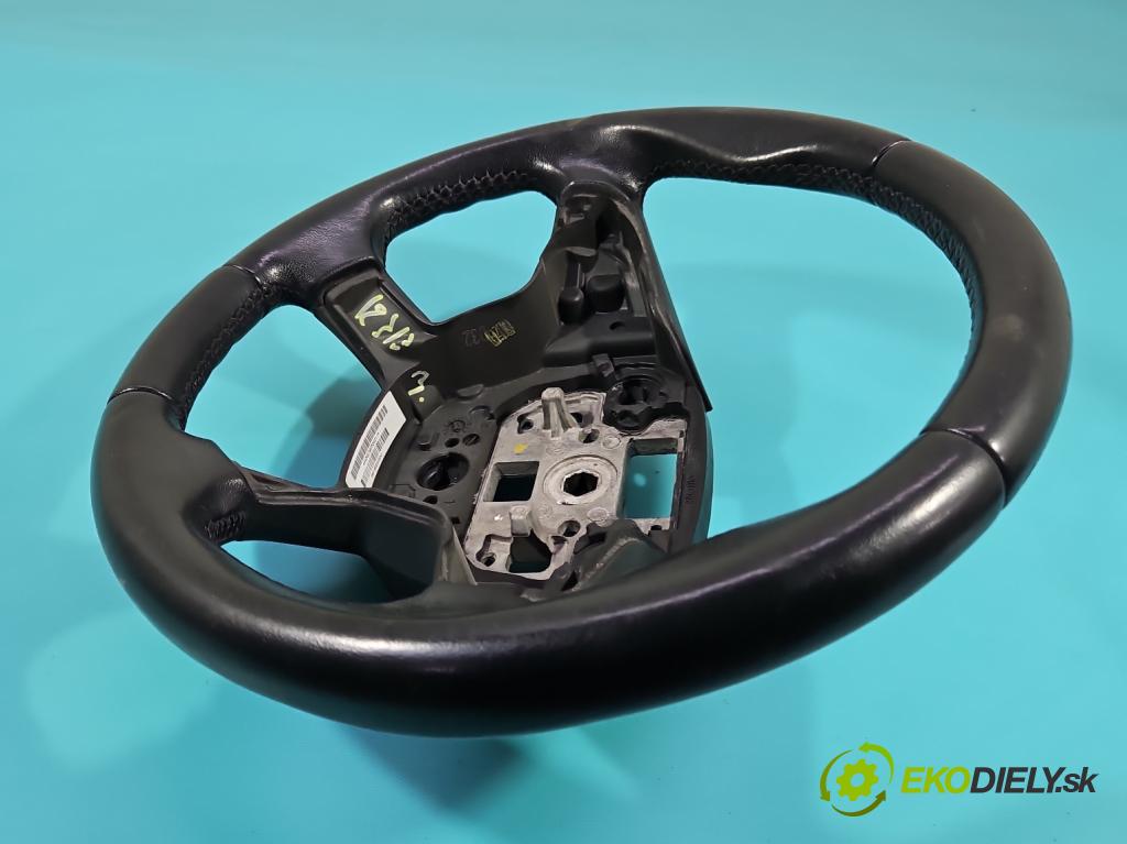 Ford Focus Mk3 2010-2018 1.0 ECOBOOST: 101 HP manual 74 kW 998 cm3 5- volant  (Volant)