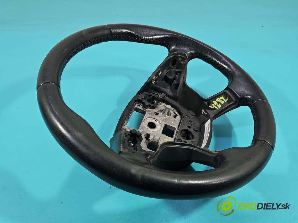 Ford Focus Mk3 2010-2018 1.0 ECOBOOST: 101 HP manual 74 kW 998 cm3 5- volant  (Volant)