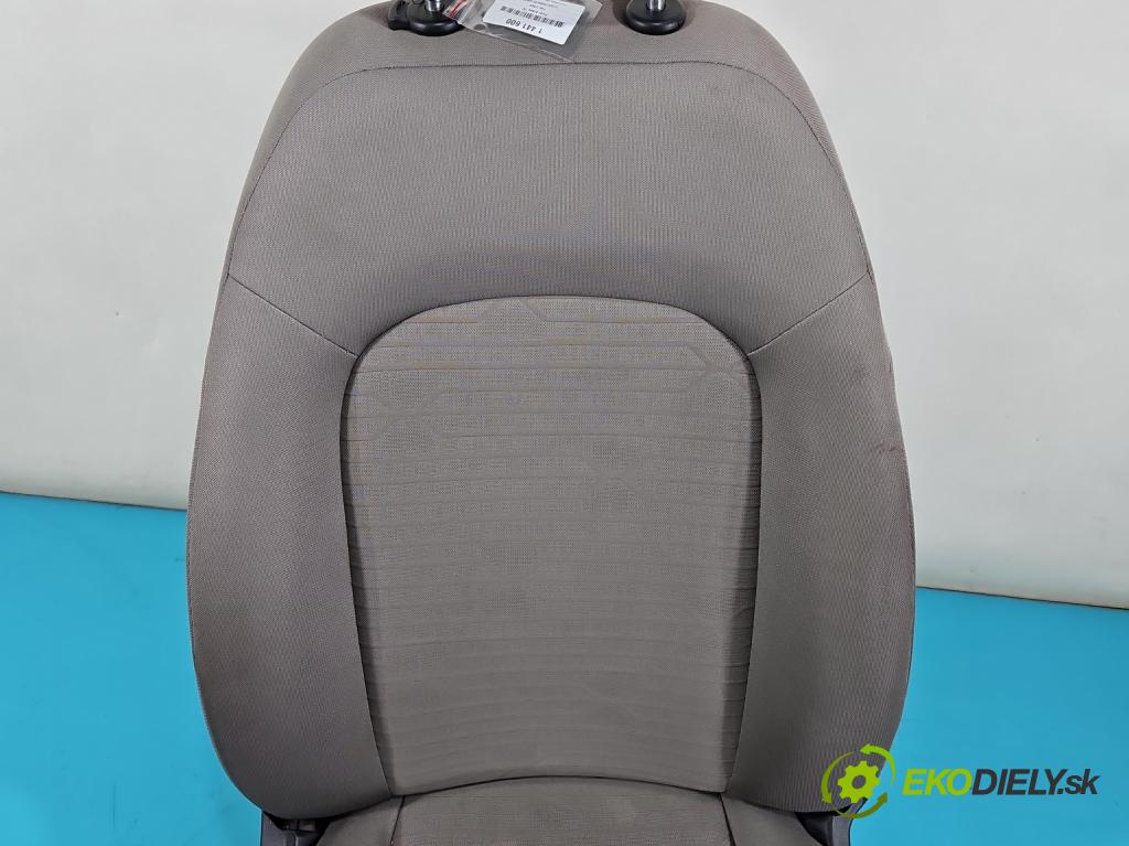 Fiat Linea 1.3 jtd 95 HP manual 70 kW 1251 cm3 4- Sedačka pravý  (Sedačka, sedadlo)