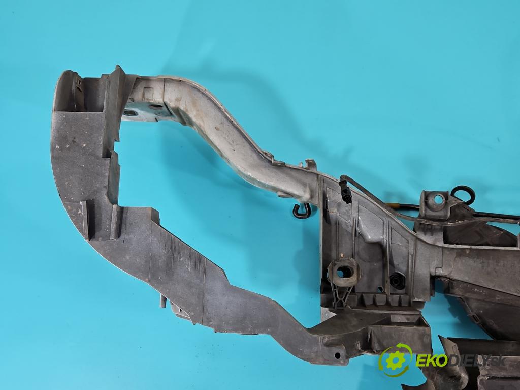 Ford Focus Mk3 2010-2018 1.0 ECOBOOST: 101 hp manual 74 kW 998 cm3 5- stěna přední BM51-8327-A (Výztuhy přední)