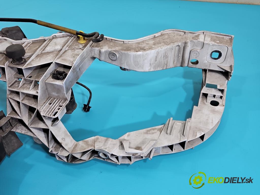 Ford Focus Mk3 2010-2018 1.0 ECOBOOST: 101 hp manual 74 kW 998 cm3 5- stěna přední BM51-8327-A (Výztuhy přední)