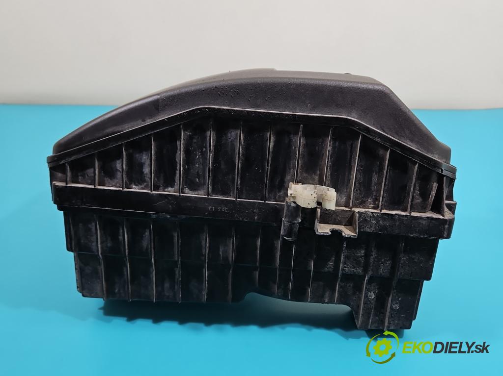 Dacia Sandero II 2012-2020 1.1 16V 75 HP manual 55 kW 1149 cm3 5- obal filtra vzduchu 8200517765B (Obal filtra vzduchu)