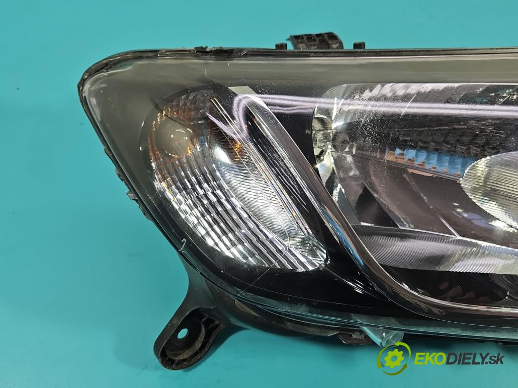 Dacia Sandero II 2012-2020 1,2.0 16V 75 HP manual 55 kW 1149 cm3 5- Reflektor: pravý 260105344R (Svetlo predné pravé)