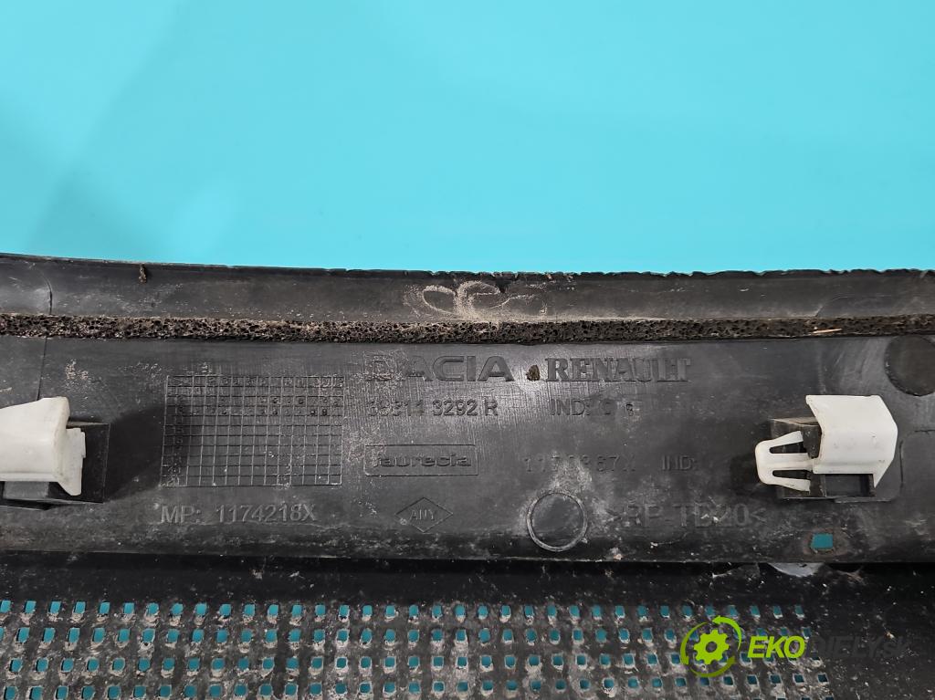 Dacia Sandero II 2012-2020 1,2.0 16V 75 HP manual 55 kW 1149 cm3 5- torpédo 688113292R (Torpédo (plast pod čelným sklom))