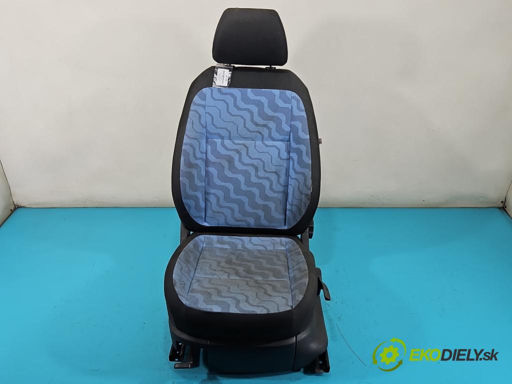 Skoda Fabia II 2007-2014 1.2 6V 60 HP manual 44 kW 1198 cm3 5- Sedačka ľavý  (Sedačka, sedadlo)