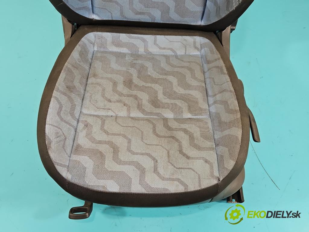 Skoda Fabia II 2007-2014 1.2 6V 60 HP manual 44 kW 1198 cm3 5- Sedačka ľavý  (Sedačka, sedadlo)