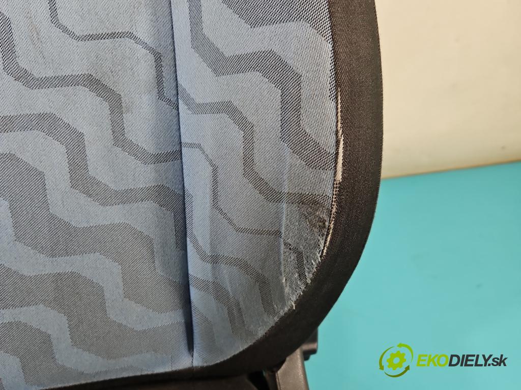 Skoda Fabia II 2007-2014 1.2 6V 60 HP manual 44 kW 1198 cm3 5- Sedačka ľavý  (Sedačka, sedadlo)