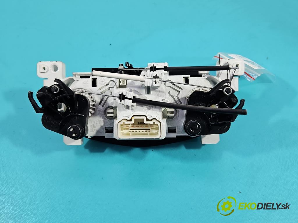 Dacia Sandero II 2012-2020 1.1 16V 75 HP manual 55 kW 1149 cm3 5- panel kúrenia A42303500