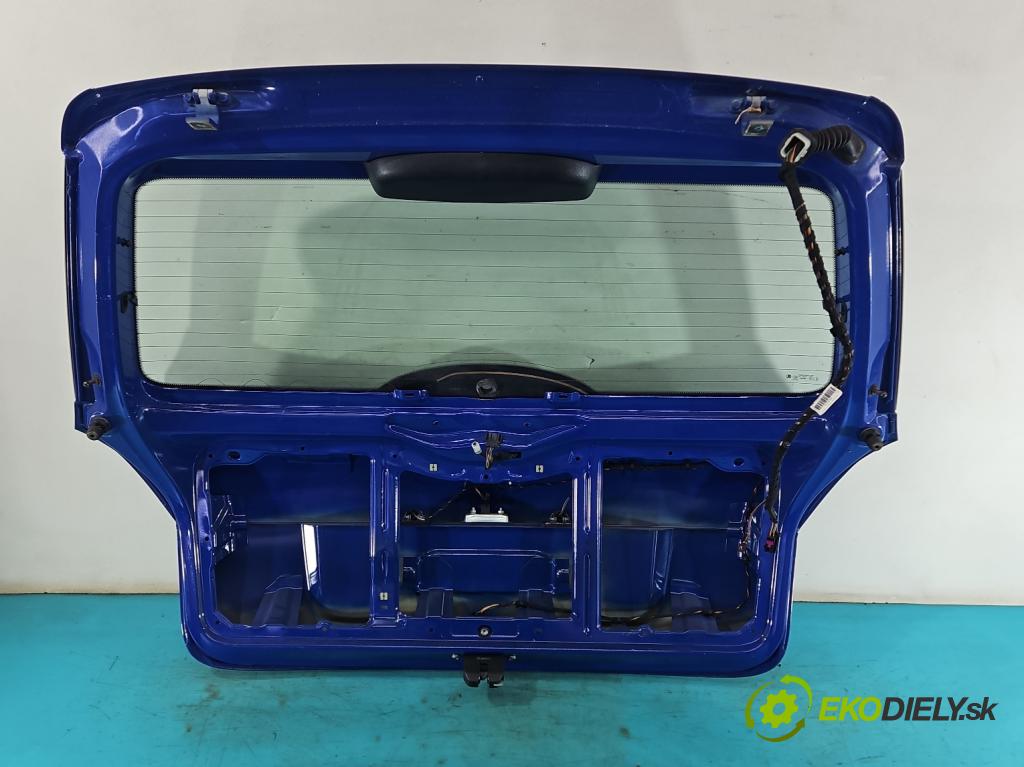 Skoda Fabia II 2007-2014 1.2 6V 60 HP manual 44 kW 1198 cm3 5- zadna kufor  (Kapota zadná (kufor))