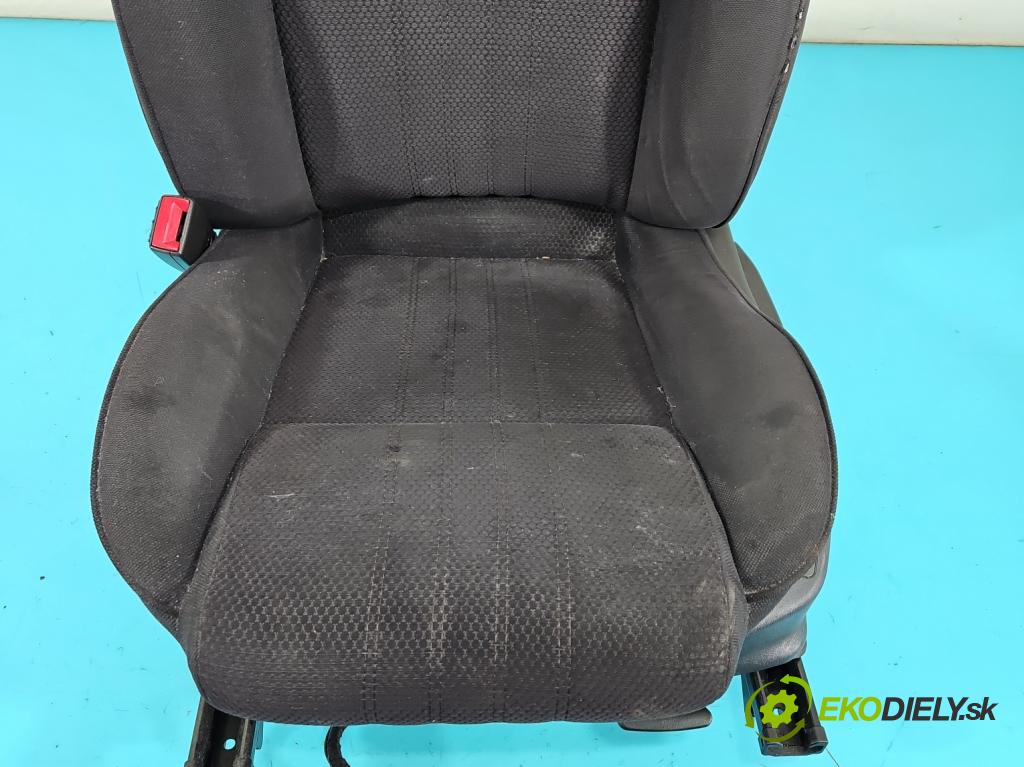 Alfa romeo 159 1.9 jtd 150 HP manual 110 kW 1900 cm3 4- Sedačka ľavý  (Sedačka, sedadlo)