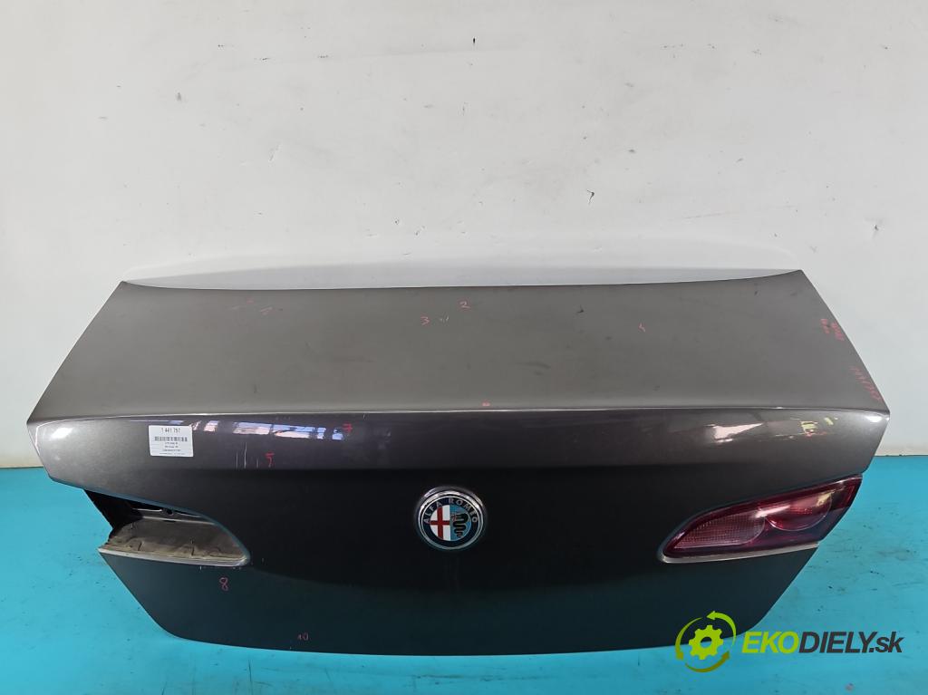 Alfa romeo 159 1.9 jtd 150 hp manual 110 kW 1900 cm3 4- zadní kufrové dveře  (Zadní kapoty)