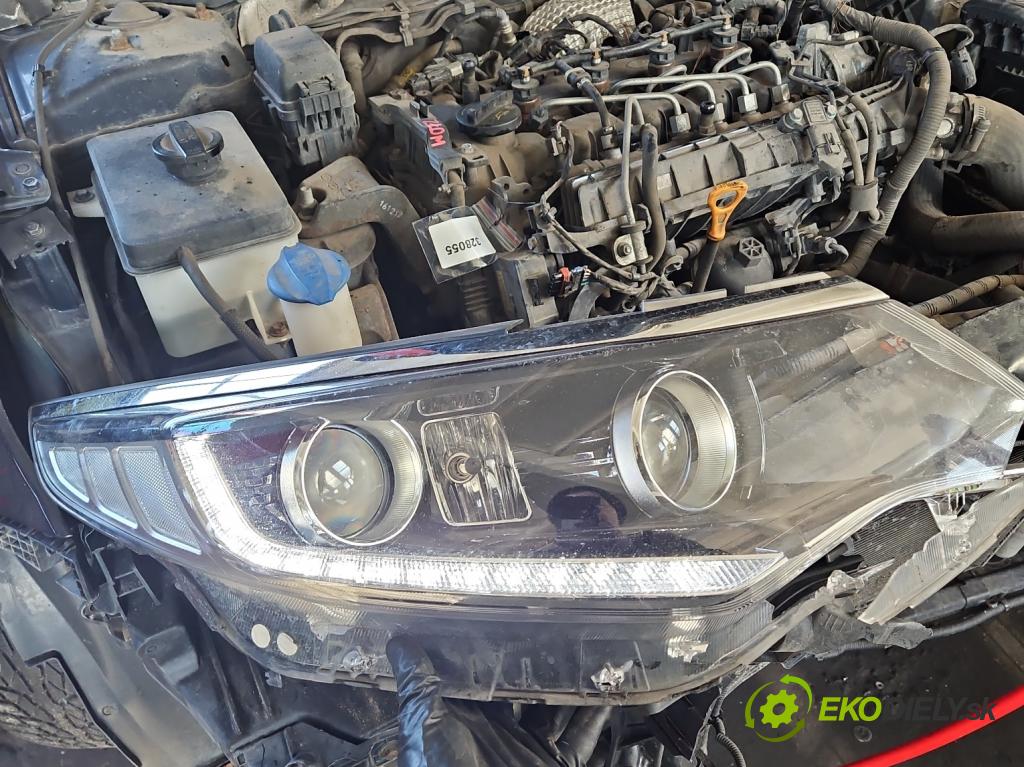 Kia Optima IV 2015-2020 1.7 crdi 141 HP automatic 104 kW 1685 cm3 5- Reflektor: pravý  (Svetlo predné pravé)