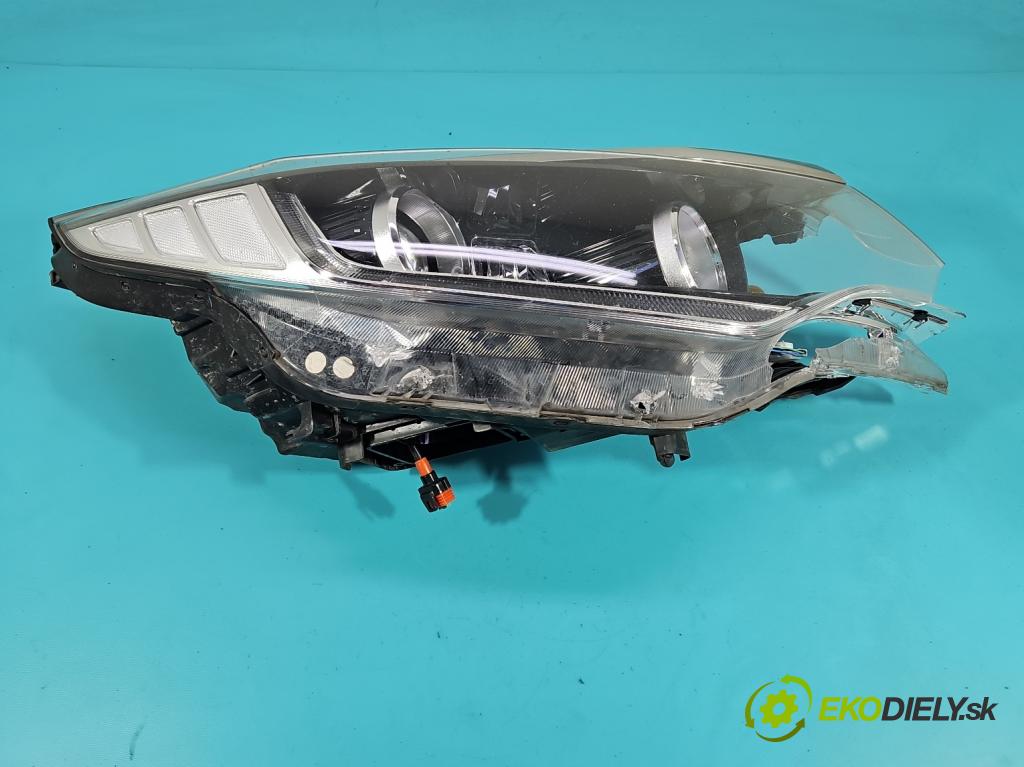Kia Optima IV 2015-2020 1.7 crdi 141 HP automatic 104 kW 1685 cm3 5- Reflektor: pravý  (Svetlo predné pravé)