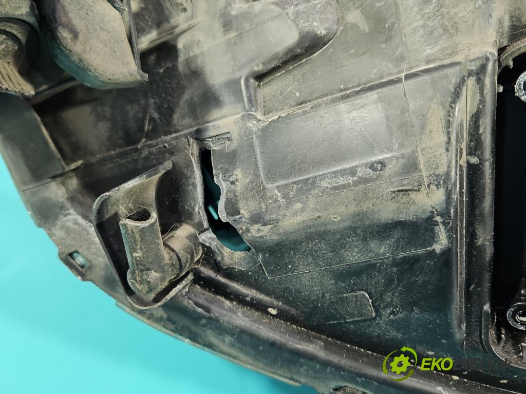 Kia Optima IV 2015-2020 1.7 crdi 141 HP automatic 104 kW 1685 cm3 5- Reflektor: pravý  (Svetlo predné pravé)