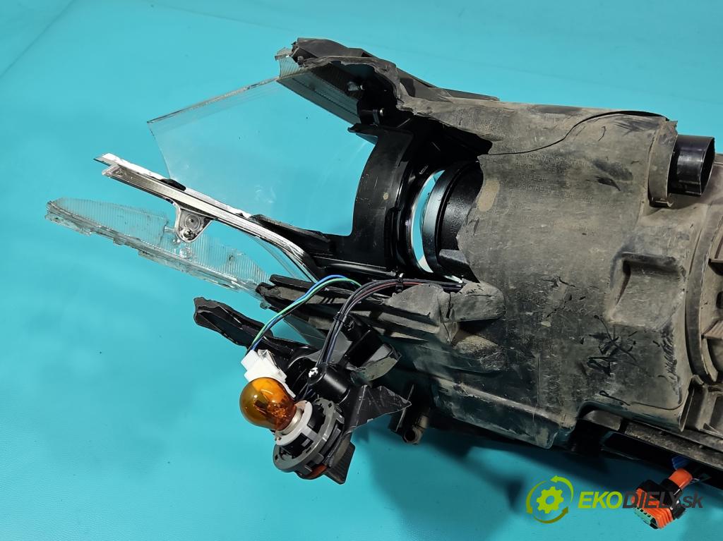 Kia Optima IV 2015-2020 1.7 crdi 141 HP automatic 104 kW 1685 cm3 5- Reflektor: pravý  (Svetlo predné pravé)