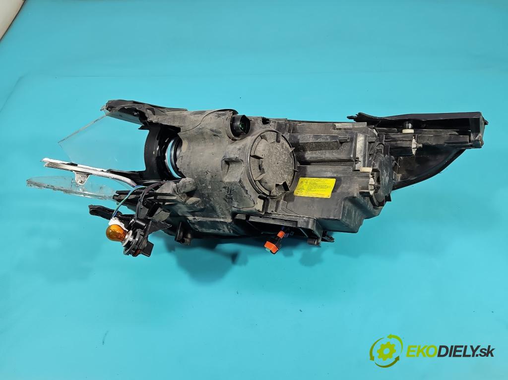 Kia Optima IV 2015-2020 1.7 crdi 141 HP automatic 104 kW 1685 cm3 5- Reflektor: pravý  (Svetlo predné pravé)