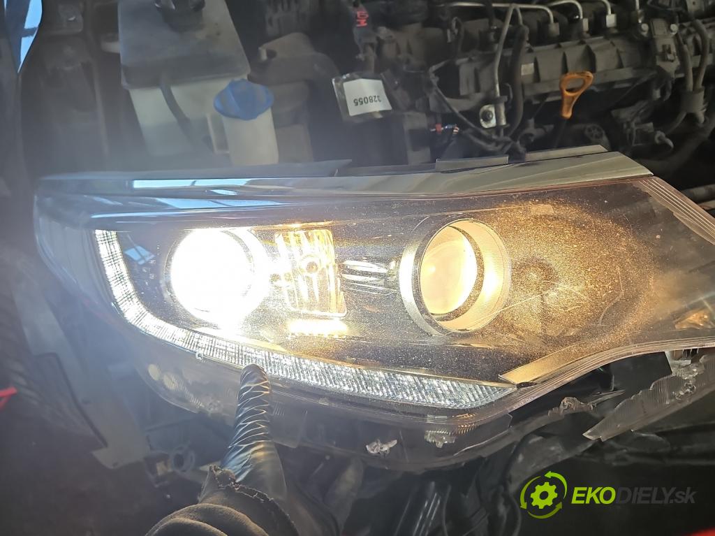 Kia Optima IV 2015-2020 1.7 crdi 141 HP automatic 104 kW 1685 cm3 5- Reflektor: pravý  (Svetlo predné pravé)