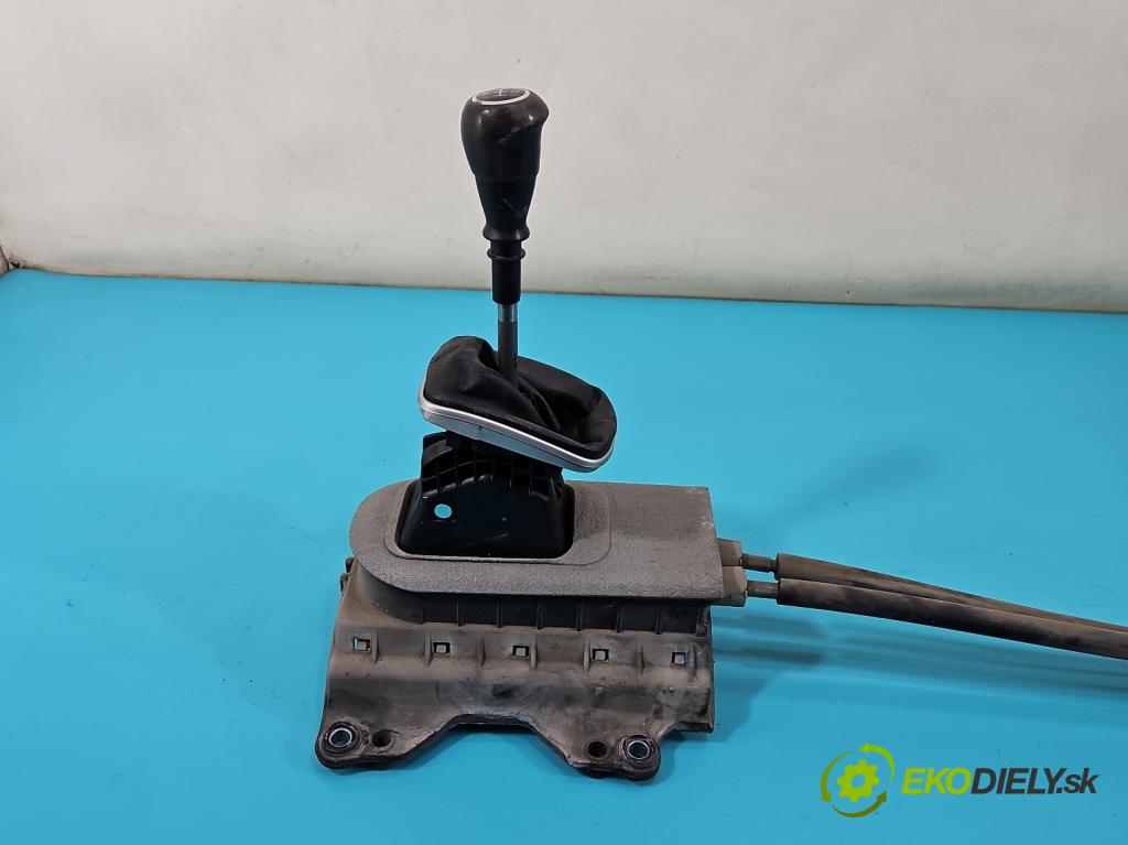 Fiat Linea 1.3 jtd 95 HP manual 70 kW 1251 cm3 4- Páka: Změny: stupeň,rýchlosť  (Rýchlostná páka (kulisa))