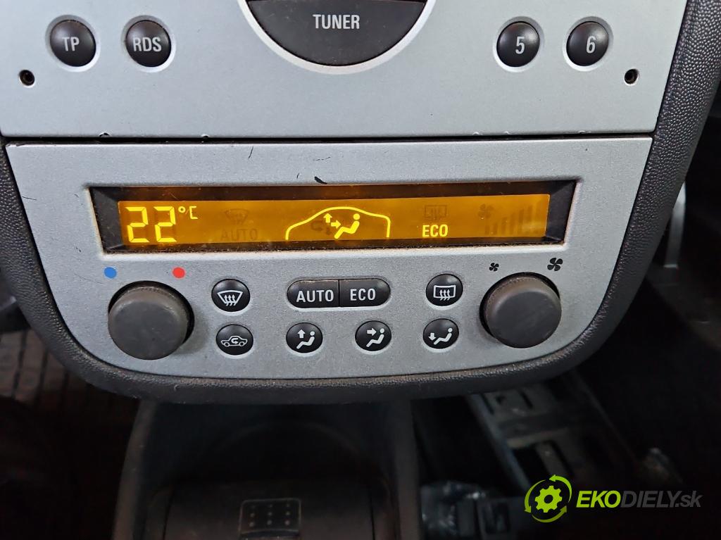 Opel Corsa C 2000-2006 1.7 dti 75 HP manual 55 kW 1686 cm3 5- panel kúrenia 013123400