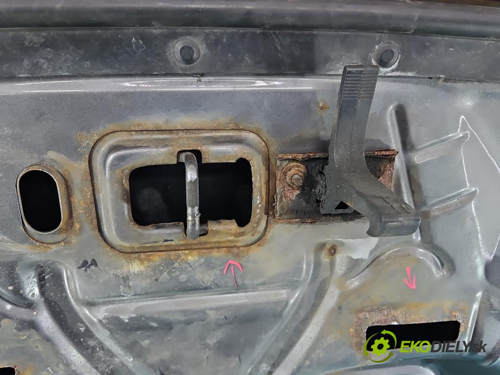 Fiat Linea 1.3 jtd 95 HP manual 70 kW 1251 cm3 4- kapota predná