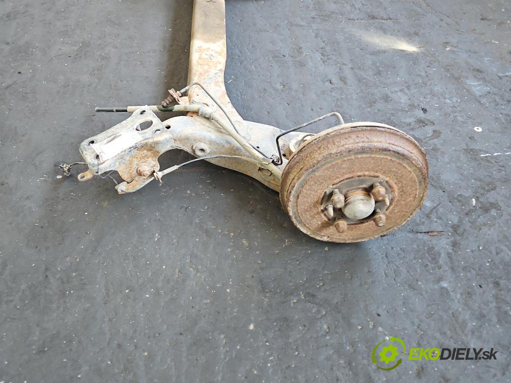 Fiat Linea 1.3 jtd 95 hp manual 70 kW 1251 cm3 4- zadní výztuha  (Výztuhy zadní)