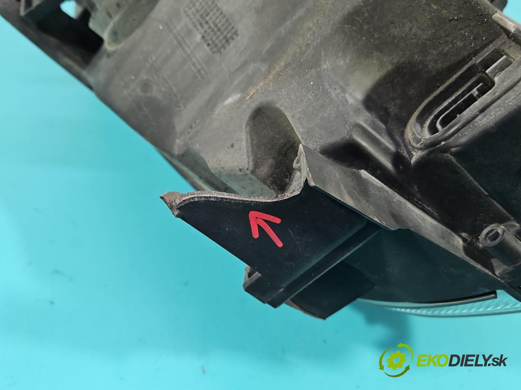 Fiat Linea 1.3 jtd 95 HP manual 70 kW 1251 cm3 4- Reflektor: pravý  (Svetlo predné pravé)