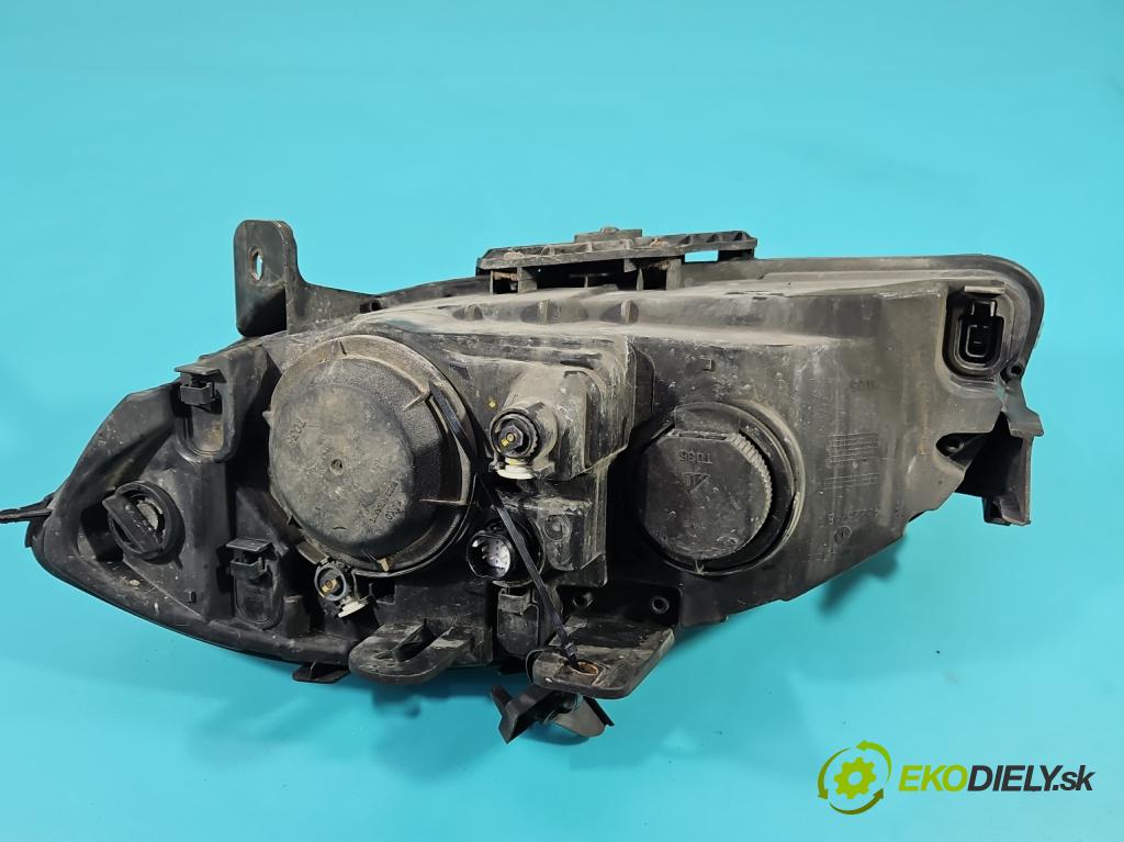 Fiat Linea 1.3 jtd 95 HP manual 70 kW 1251 cm3 4- Reflektor: pravý  (Svetlo predné pravé)