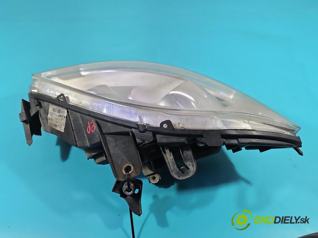 Fiat Linea 1.3 jtd 95 HP manual 70 kW 1251 cm3 4- Reflektor: pravý  (Svetlo predné pravé)