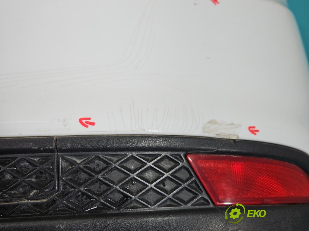 Ford Focus Mk3 2010-2018 1.0 ECOBOOST: 101 HP manual 74 kW 998 cm3 5- nárazník zadné  (Kľučka dverí ostatné)