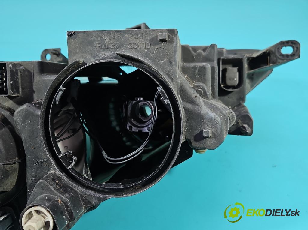 Peugeot 807 2002-2014 2.0 hdi 107 HP manual 79 kW 1997 cm3 5- Reflektor: pravý 1494307080 (Svetlo predné pravé)