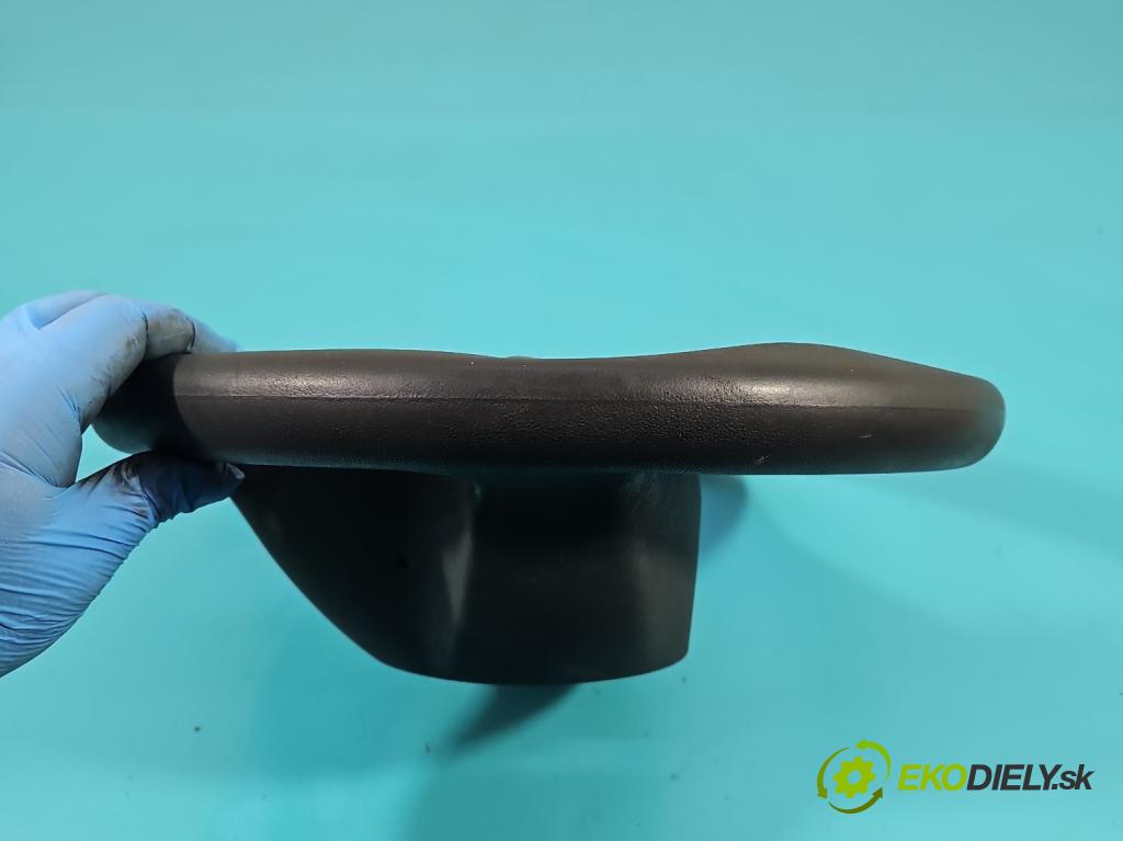 Fiat Linea 1.3 jtd 95 HP manual 70 kW 1251 cm3 4- volant  (Volant)