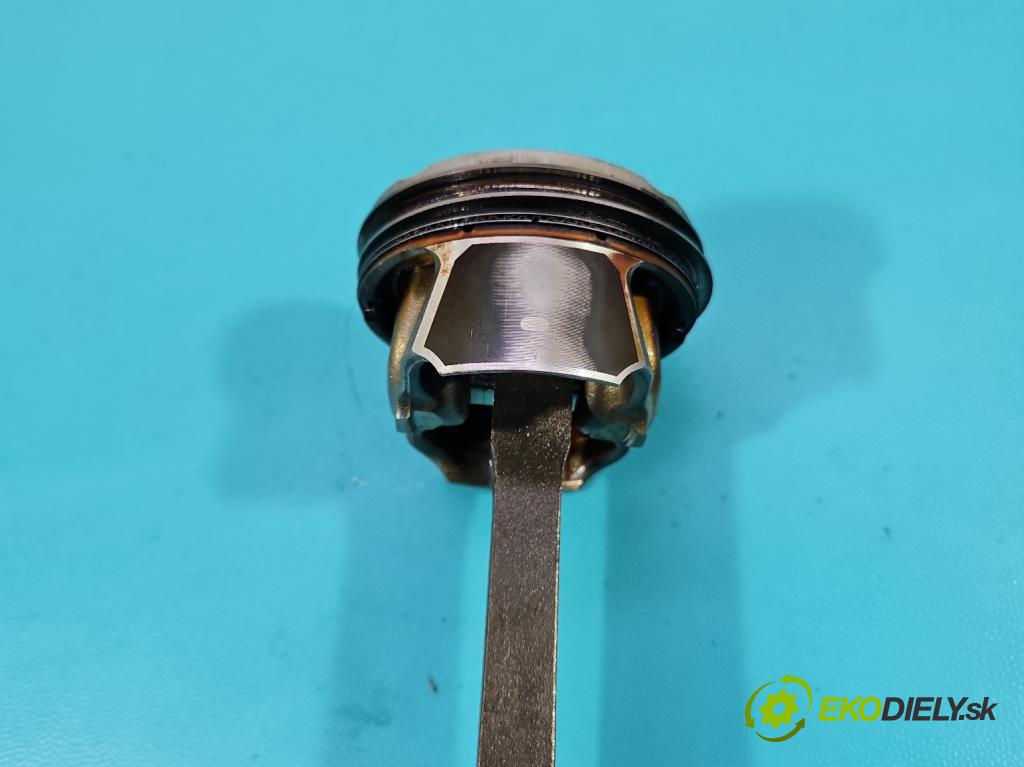 Ford Focus Mk3 2010-2018 1.0 ECOBOOST: 101 HP manual 74 kW 998 cm3 5- piest M2DA (Piest)