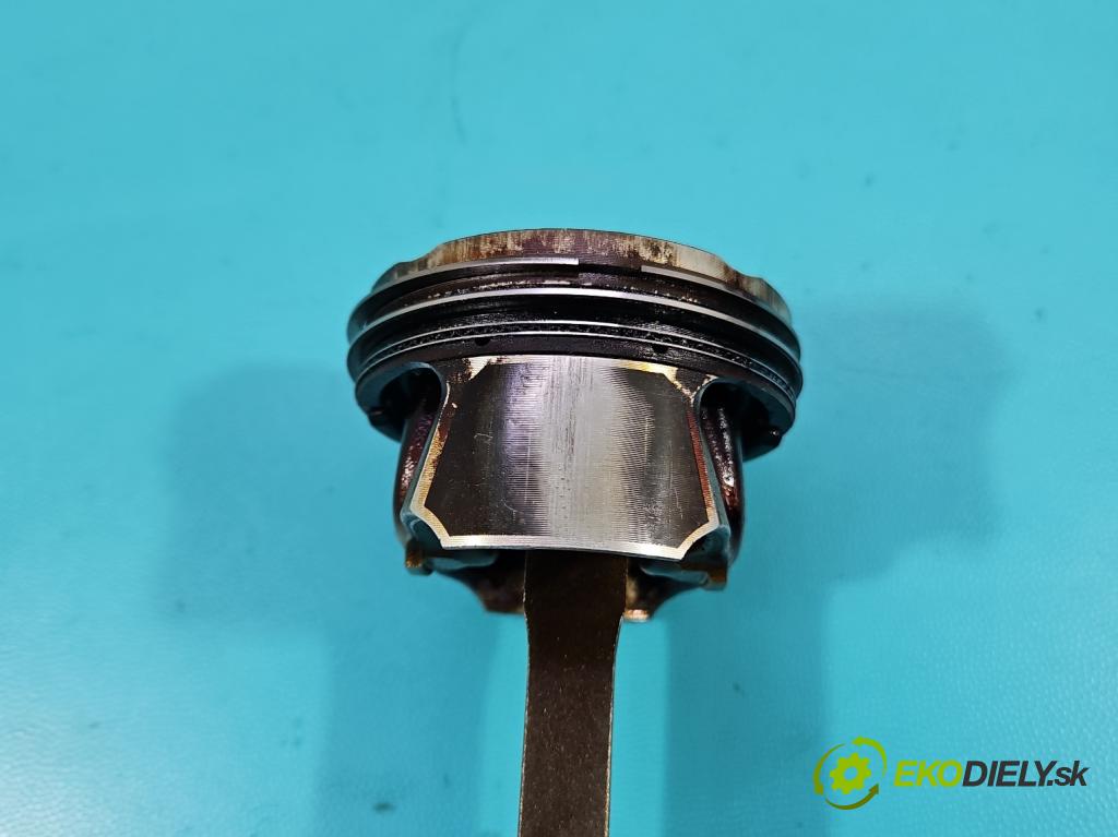 Ford Focus Mk3 2010-2018 1.0 ECOBOOST: 101 HP manual 74 kW 998 cm3 5- piest M2DA (Piest)