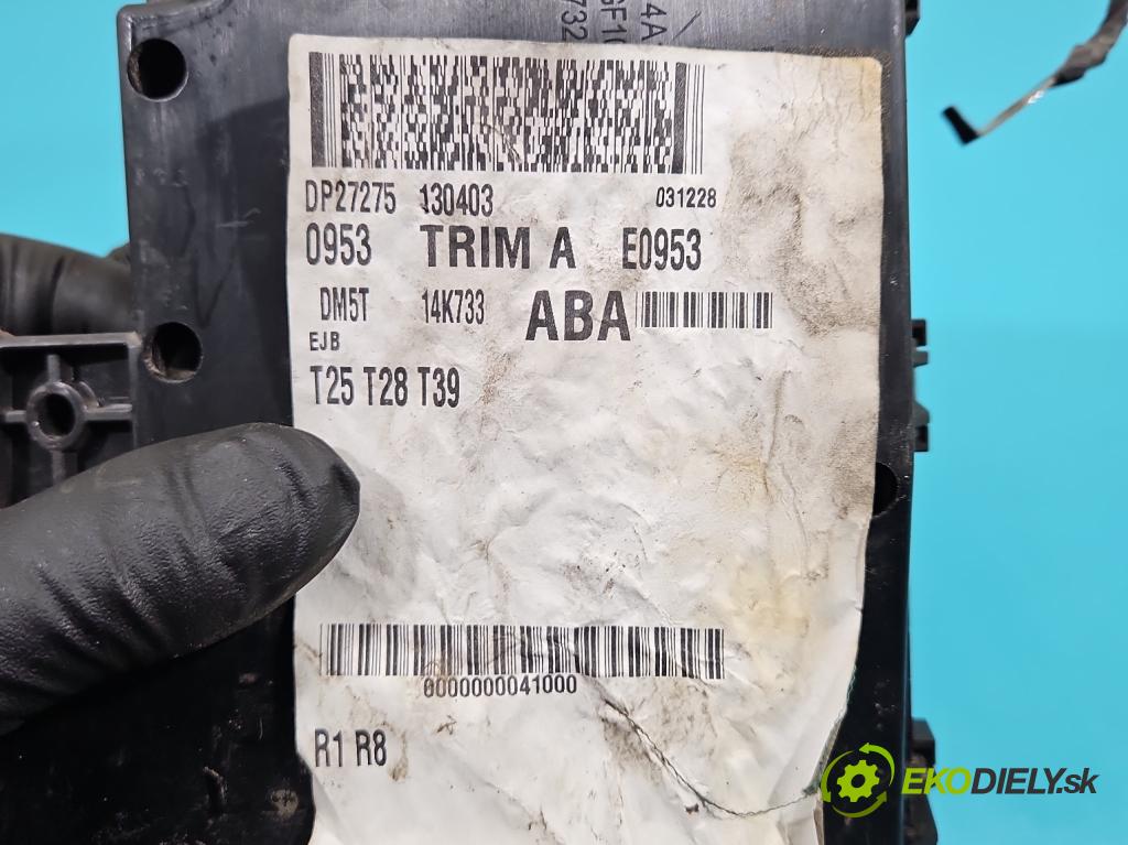 Ford Focus Mk3 2010-2018 1.0 ECOBOOST: 101 hp manual 74 kW 998 cm3 5- skříňka pojistková AV6T-14A142-AB (Pojistkové skříňky)