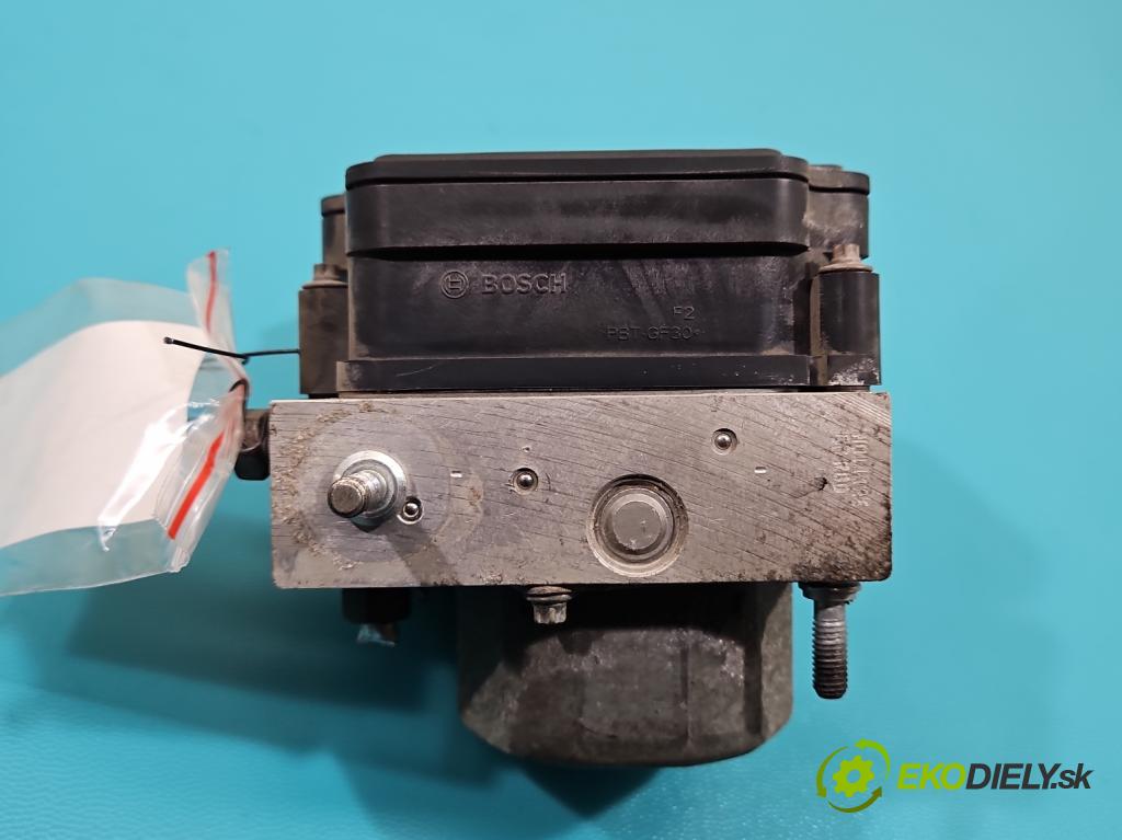 Dacia Sandero II 2012-2020 1.1 16V 75 HP manual 55 kW 1149 cm3 5- čerpadlo abs 476608644R (Pumpa ABS)