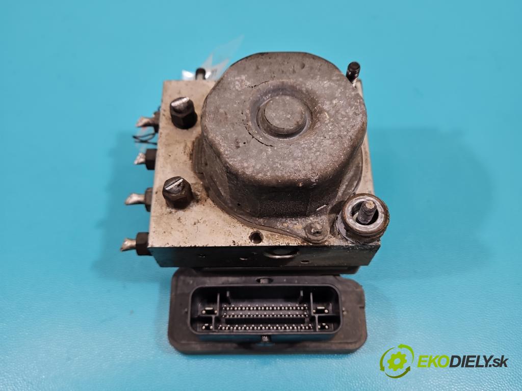 Dacia Sandero II 2012-2020 1.1 16V 75 HP manual 55 kW 1149 cm3 5- čerpadlo abs 476608644R (Pumpa ABS)